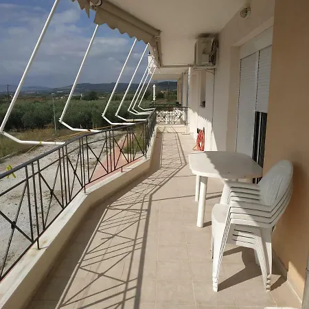 Apartman Next To Coast Néa Ankhíalos